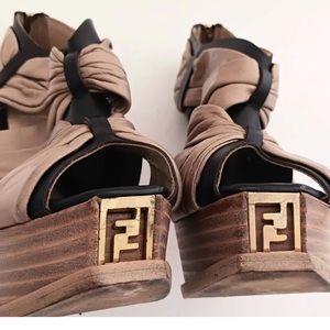 Fendi Zucca FF Logo Taupe/Blk Lambskin Leather Platform Bootie  EU 37